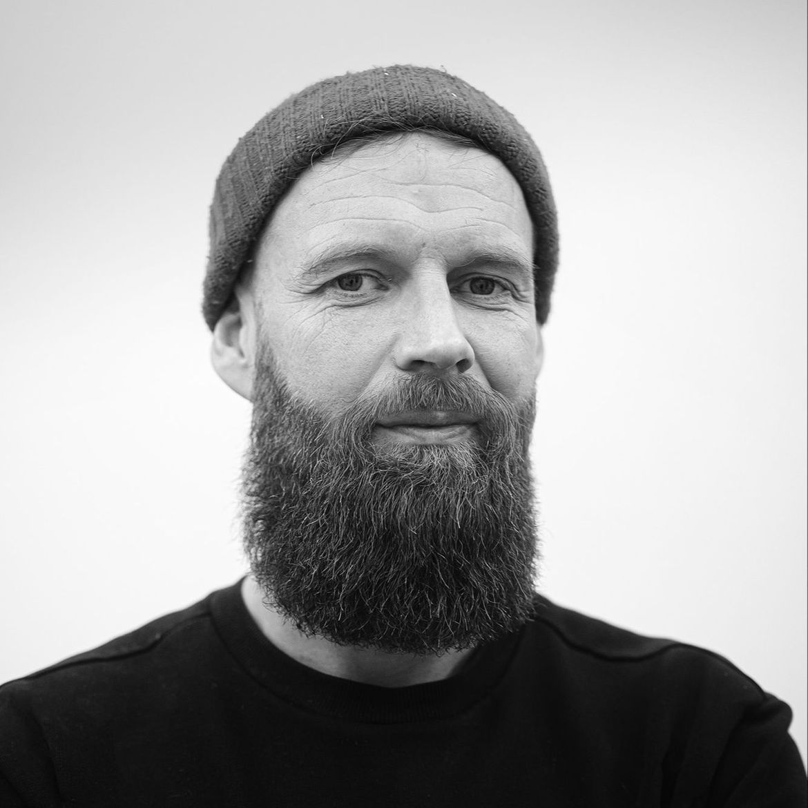 https://goscinnoscbarber.pl/wp-content/uploads/2024/12/d7a94df24c3249768f0b62d431a9aa-goscinnosc-barber-inspiration-437a617feb704f13b66a351c6ae0df-booksy.jpeg